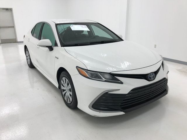 2021 Toyota Camry Hybrid LE