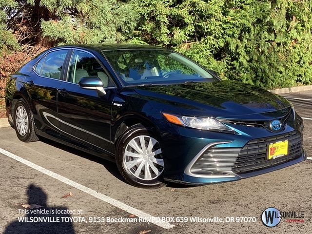 2021 Toyota Camry Hybrid LE