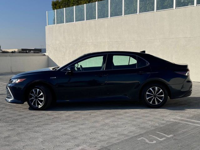 2021 Toyota Camry Hybrid LE