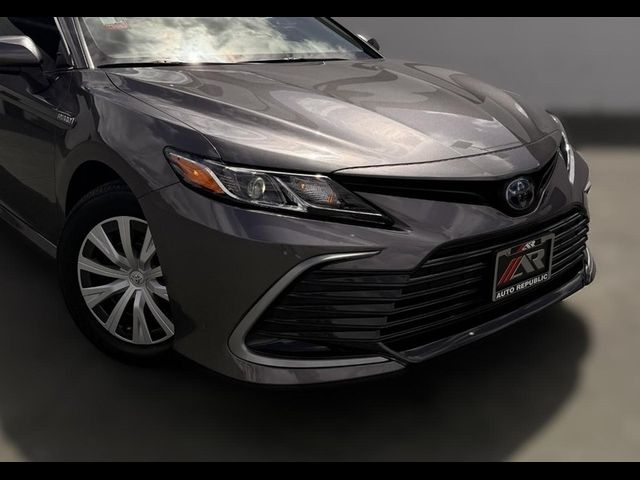 2021 Toyota Camry Hybrid LE