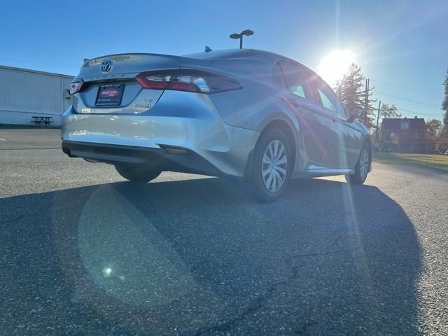 2021 Toyota Camry Hybrid LE