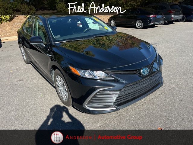 2021 Toyota Camry Hybrid LE