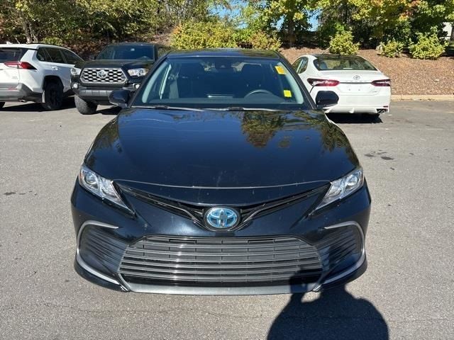 2021 Toyota Camry Hybrid LE