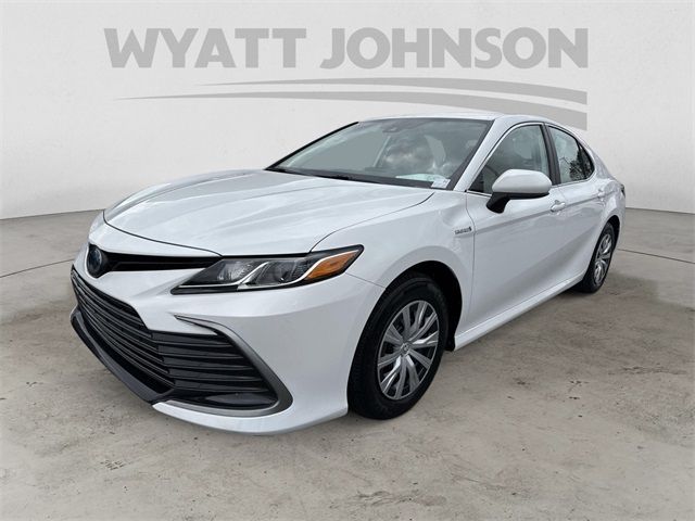 2021 Toyota Camry Hybrid LE