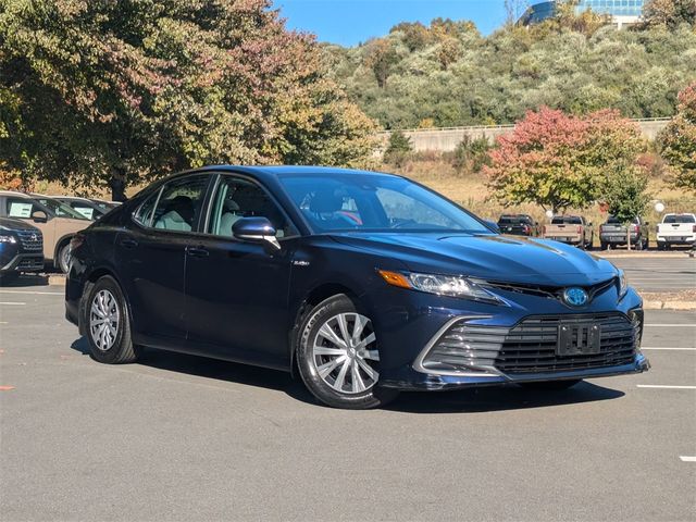 2021 Toyota Camry Hybrid LE