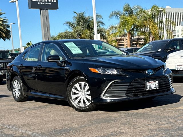 2021 Toyota Camry Hybrid LE