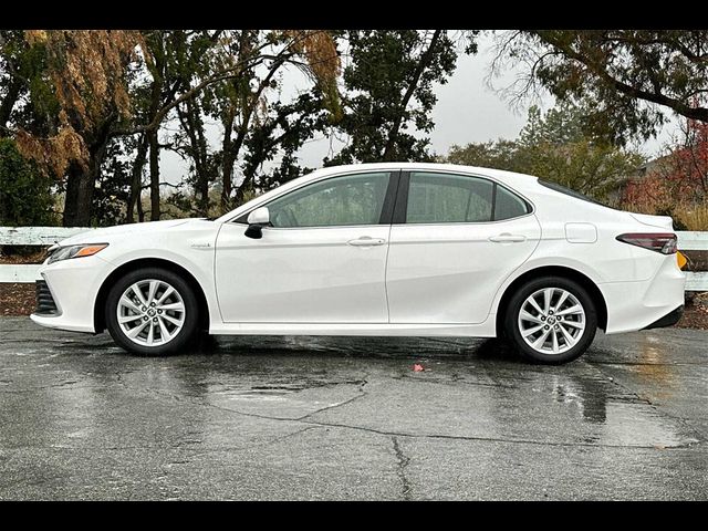 2021 Toyota Camry Hybrid LE