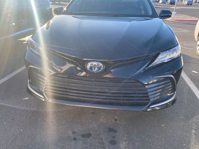 2021 Toyota Camry Hybrid LE