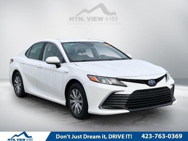 2021 Toyota Camry Hybrid LE