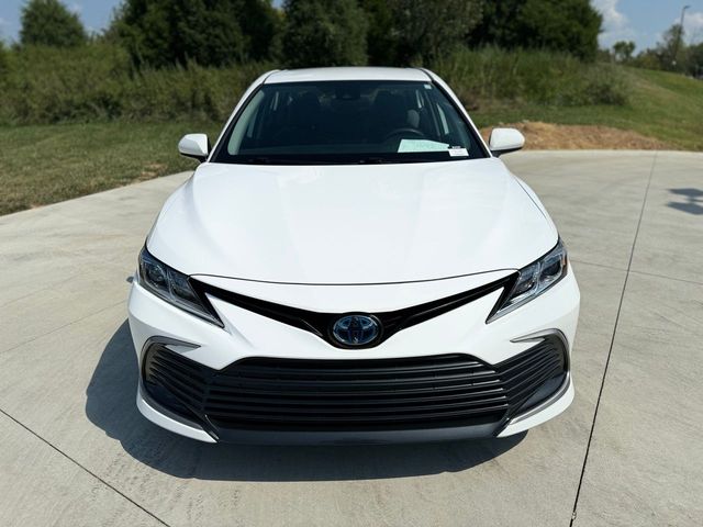 2021 Toyota Camry Hybrid LE