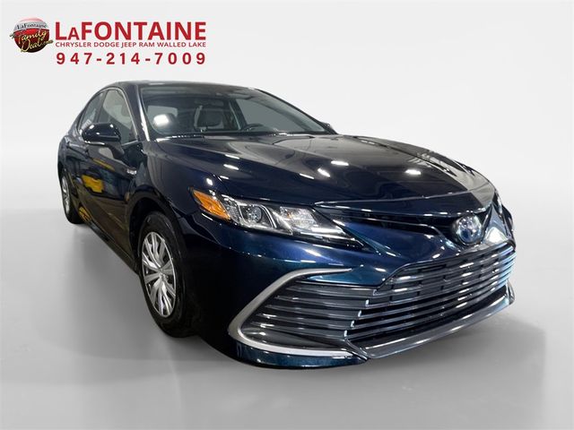 2021 Toyota Camry Hybrid LE