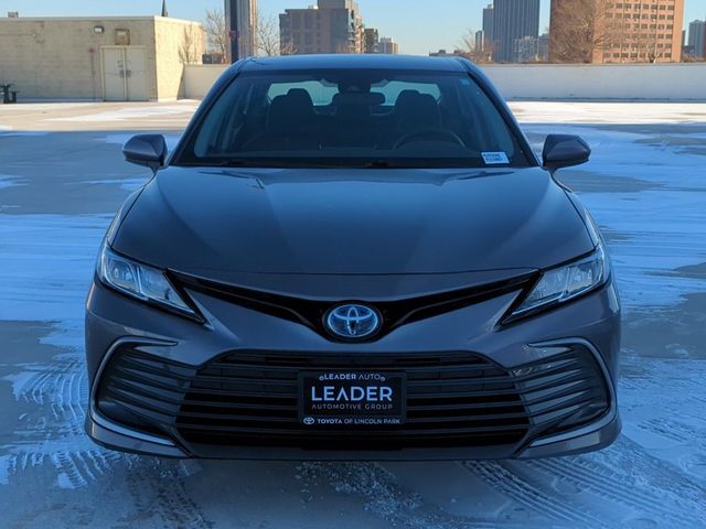 2021 Toyota Camry Hybrid LE