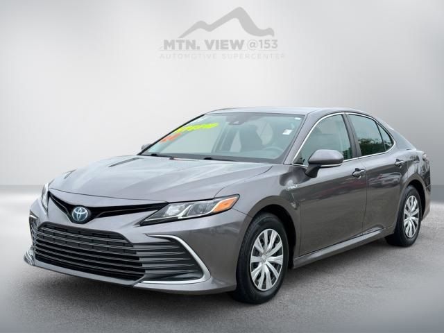 2021 Toyota Camry Hybrid LE