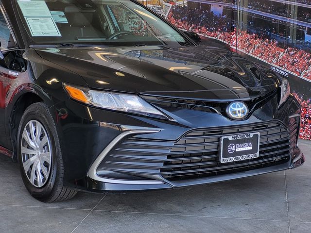 2021 Toyota Camry Hybrid LE