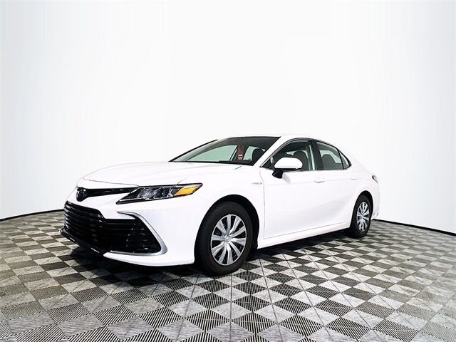 2021 Toyota Camry Hybrid LE