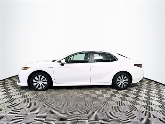 2021 Toyota Camry Hybrid LE