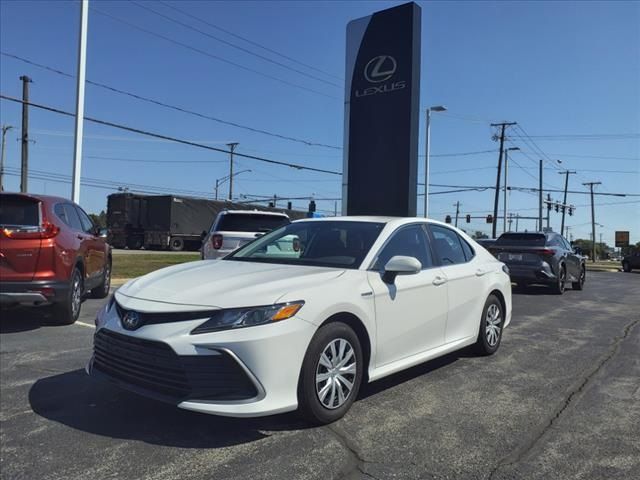 2021 Toyota Camry Hybrid LE