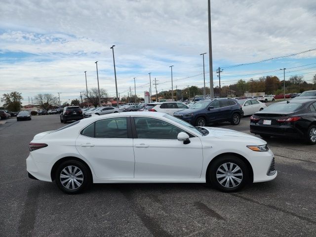 2021 Toyota Camry Hybrid LE