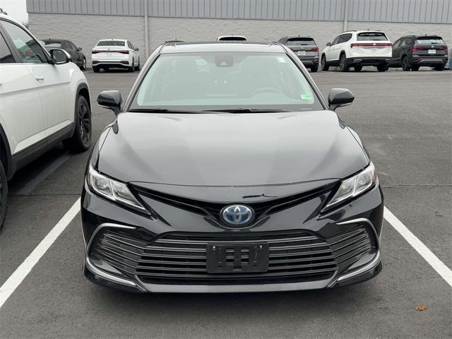 2021 Toyota Camry Hybrid LE