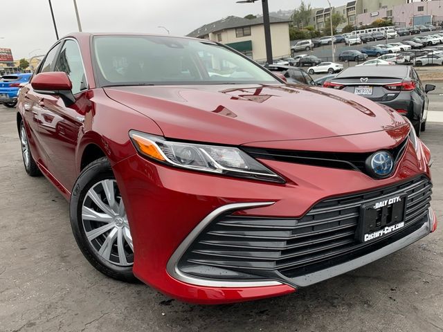 2021 Toyota Camry Hybrid LE