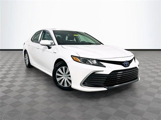 2021 Toyota Camry Hybrid LE