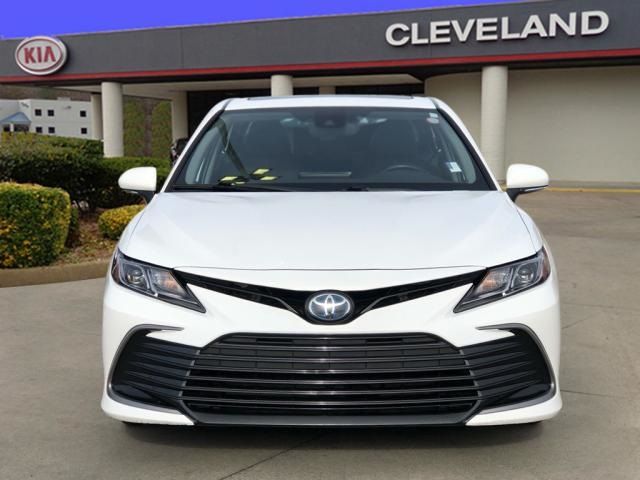 2021 Toyota Camry Hybrid LE