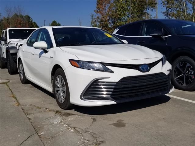 2021 Toyota Camry Hybrid LE