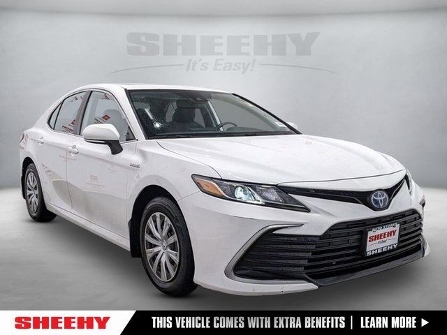 2021 Toyota Camry Hybrid LE