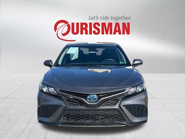 2021 Toyota Camry Hybrid SE