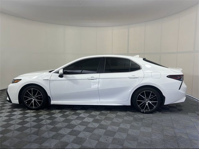 2021 Toyota Camry Hybrid SE