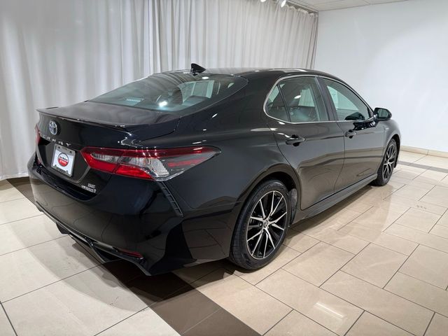 2021 Toyota Camry Hybrid SE