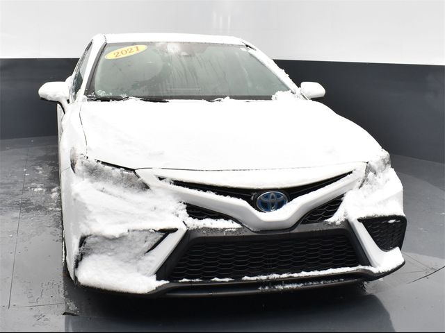 2021 Toyota Camry Hybrid SE