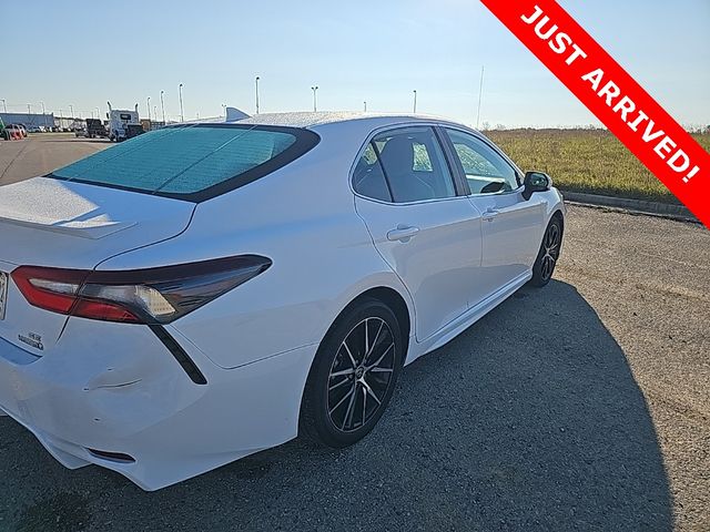 2021 Toyota Camry Hybrid SE