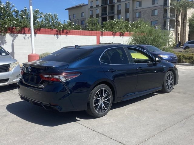 2021 Toyota Camry Hybrid SE