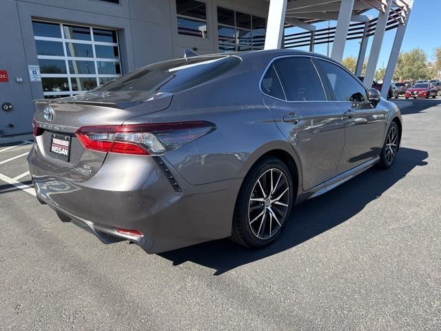 2021 Toyota Camry Hybrid SE