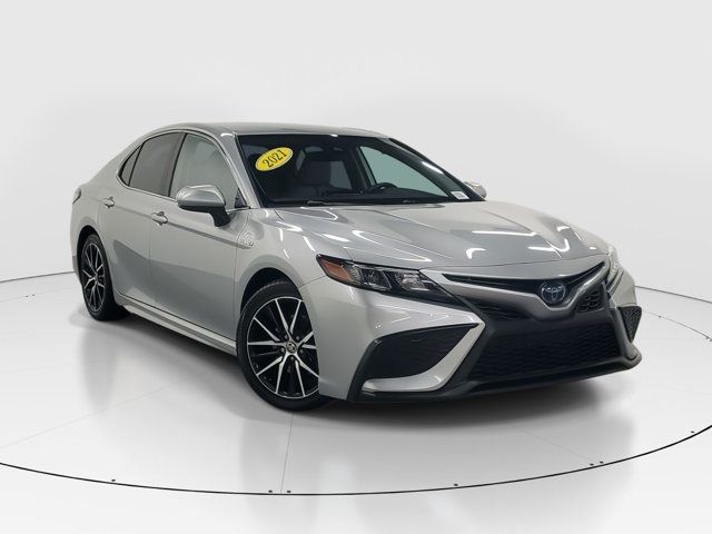 2021 Toyota Camry Hybrid SE