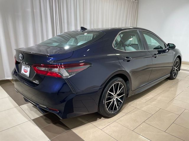 2021 Toyota Camry Hybrid SE