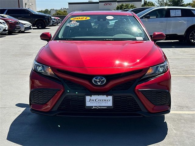 2021 Toyota Camry Hybrid SE