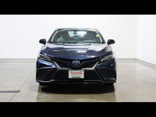 2021 Toyota Camry Hybrid SE