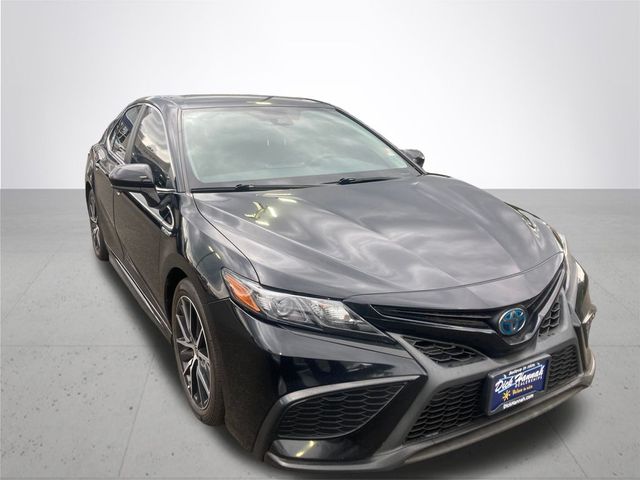 2021 Toyota Camry Hybrid SE