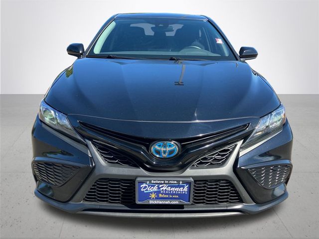 2021 Toyota Camry Hybrid SE