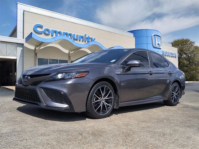 2021 Toyota Camry Hybrid SE