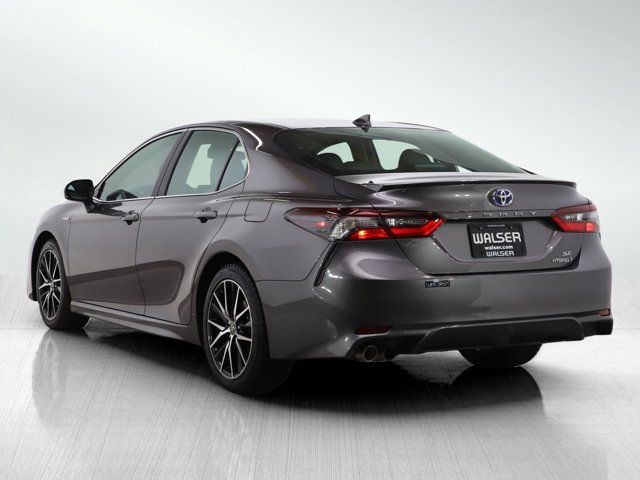 2021 Toyota Camry Hybrid SE