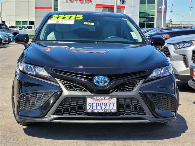 2021 Toyota Camry Hybrid SE