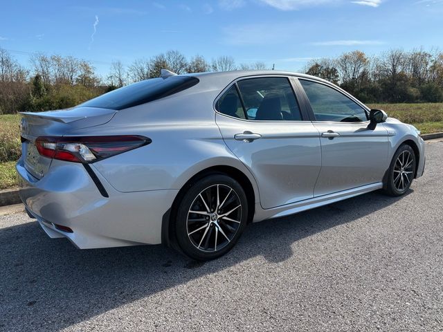 2021 Toyota Camry Hybrid SE