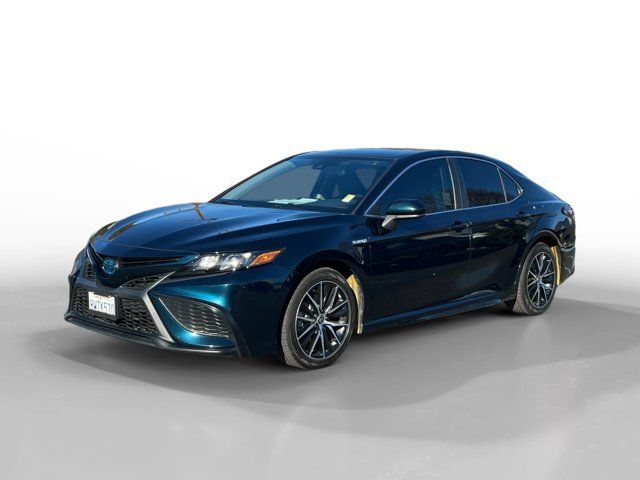 2021 Toyota Camry Hybrid SE