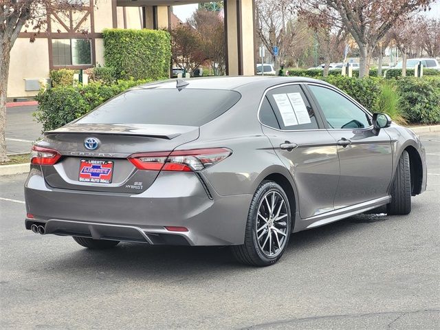 2021 Toyota Camry Hybrid SE