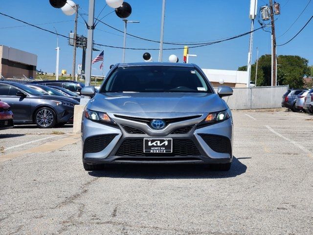 2021 Toyota Camry Hybrid SE