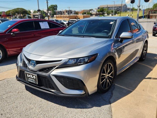 2021 Toyota Camry Hybrid SE