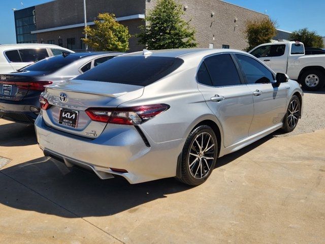 2021 Toyota Camry Hybrid SE